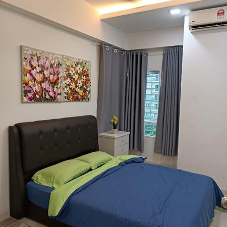 Qaisara D'Savanna Homestay@Southville City บางี ภายนอก รูปภาพ