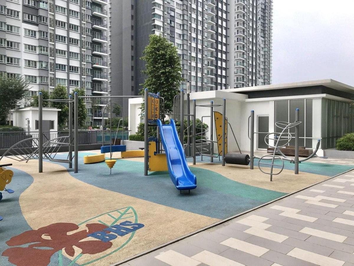 Qaisara D'Savanna Homestay@Southville City บางี ภายนอก รูปภาพ